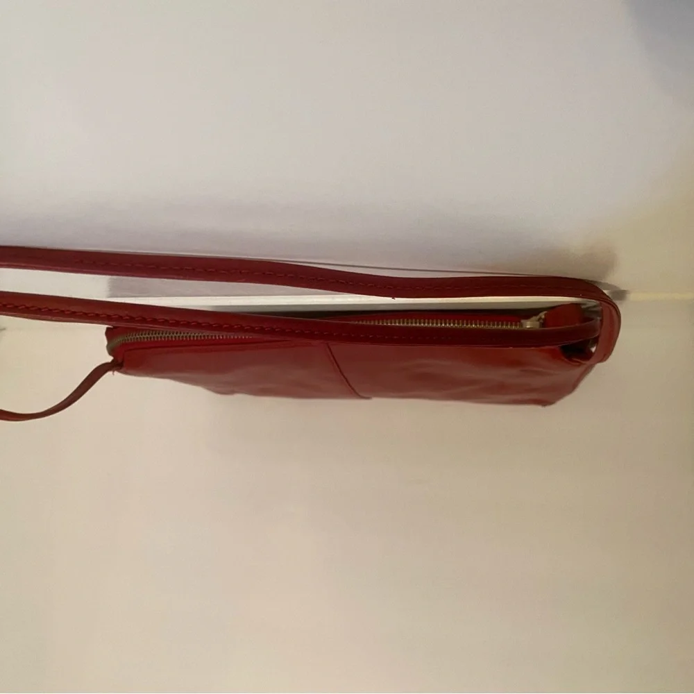 VINTAGE MONSAC ORIGINAL BAG SHOULDER SHINY RED LEATHER 2 STRAP ZIP TOP ENVELOPE